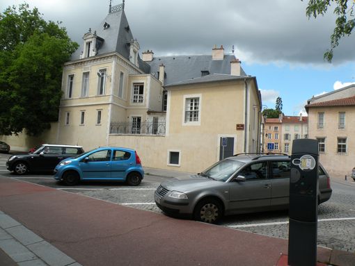  Belle maison, rue René d'Anjou